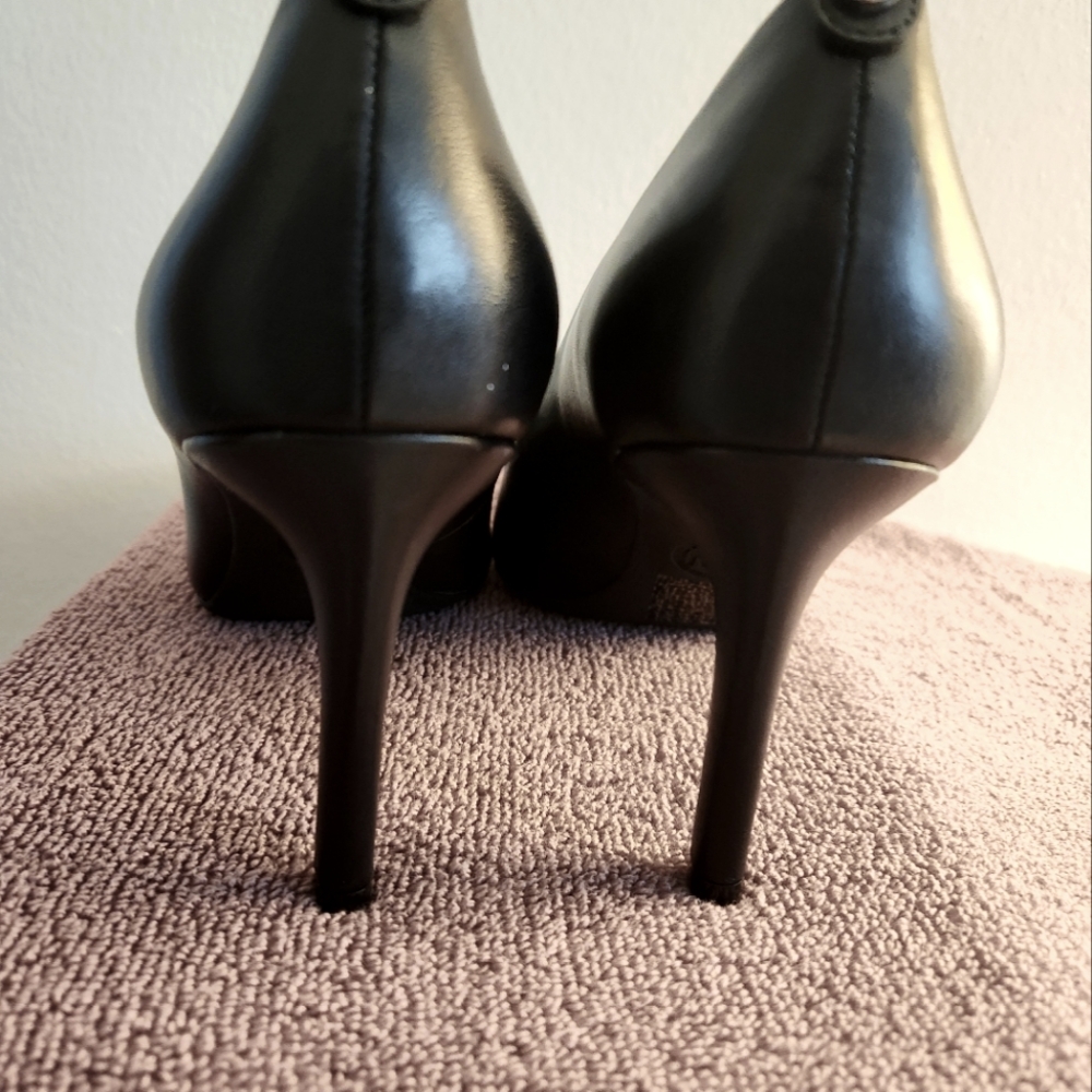 Michael Kors Pumps